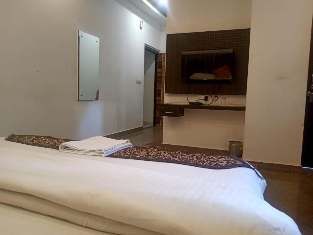 Hotel Rajshree Tanakpur Luaran gambar
