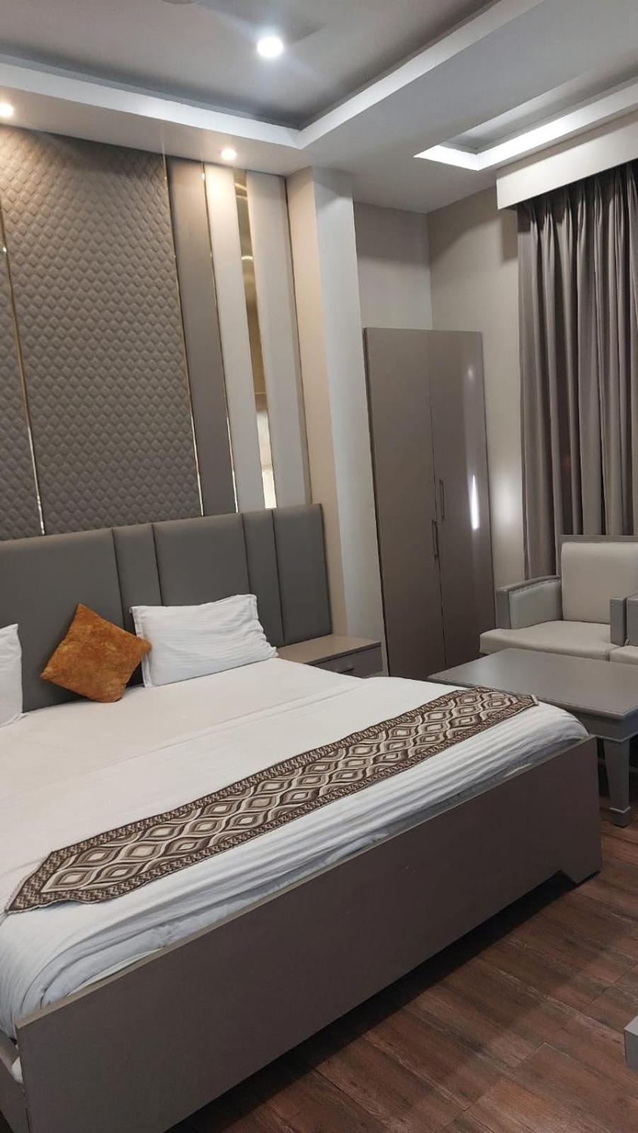 Hotel Rajshree Tanakpur Luaran gambar
